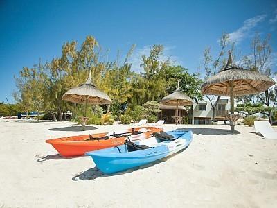 So Beach Villa In Situ Roches Noires Стая снимка